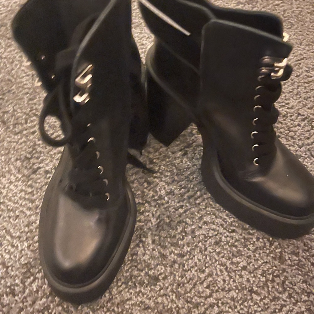 Giani Bernini leather Black Lace-Up Women's Boots